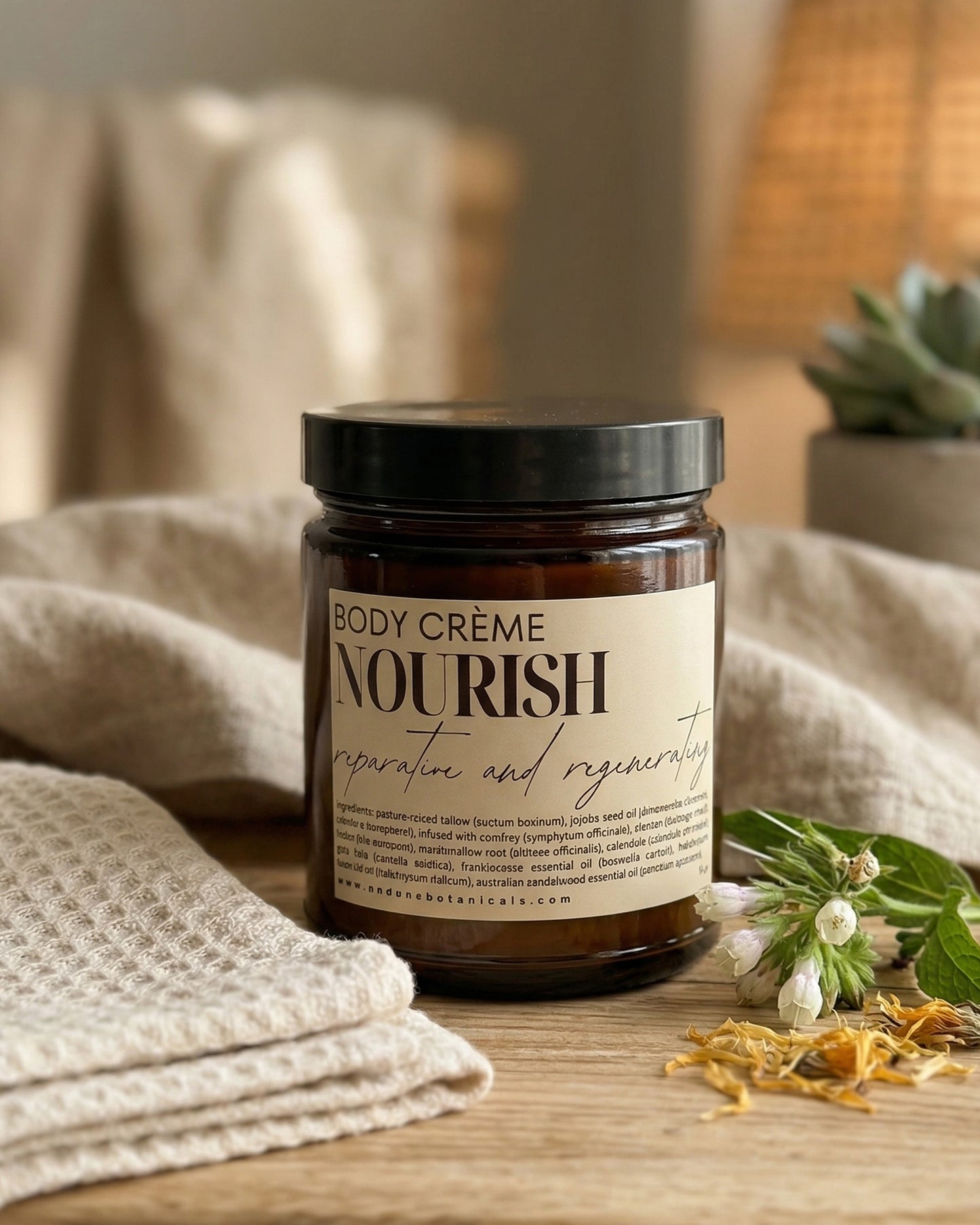 Nourish Body Crème